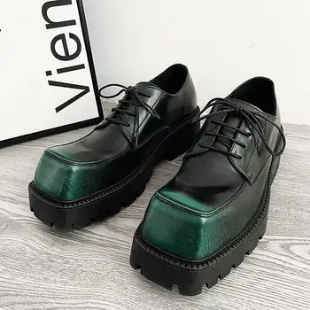 2022 Nova Moda Dedo do pé Quadrado Mens Sapatos de Plataforma Sapatos de Couro para Homens Lace-up Festa de sapatos Oxford Homem Espelho de Sapatos de Luxo