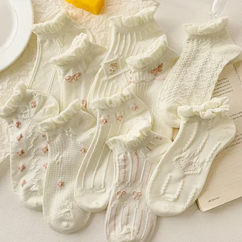 Branco novo bowknot bonito bordado mulheres curto, meias de primavera e verão listrado diamond lace Harajuku kawaii jk meias