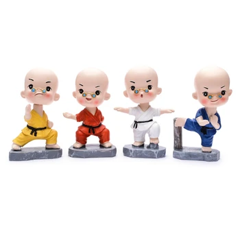 Novo Bonito Dos Desenhos Animados Carro Decorações De Kung Fu Chinês Monge Ornamentos Micro Paisagem De Bonsai, Decoração De Mesa De Chá Gadget De Chá De Estimação